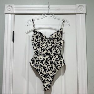 Skatie Rachel One Piece